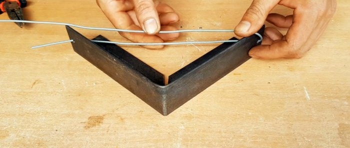 Cómo hacer un ángulo recto desde una esquina sin soldar