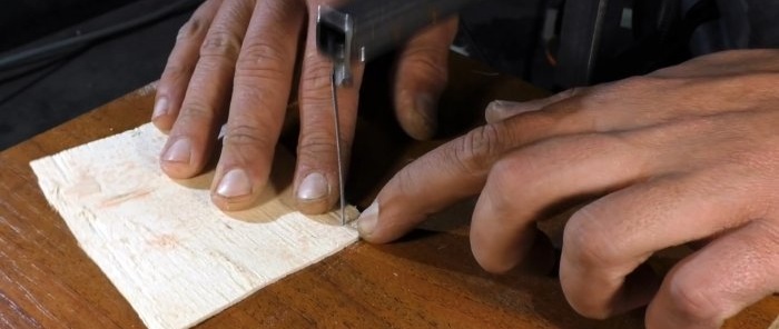 How to make a jigsaw from a clipper
