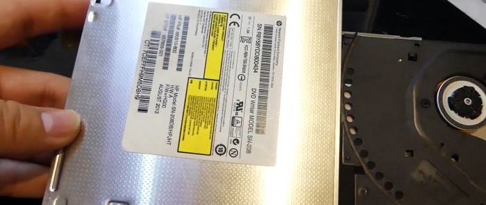 Comment mettre à niveau un ancien ordinateur portable en remplaçant le lecteur DVD par un SSD