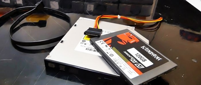 Sådan opgraderes en gammel bærbar computer ved at udskifte DVD-drevet med en SSD
