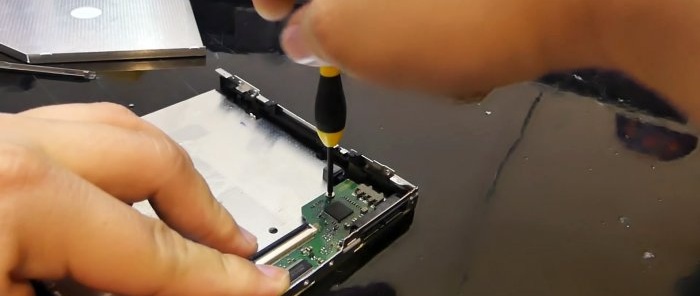 Comment mettre à niveau un ancien ordinateur portable en remplaçant le lecteur DVD par un SSD