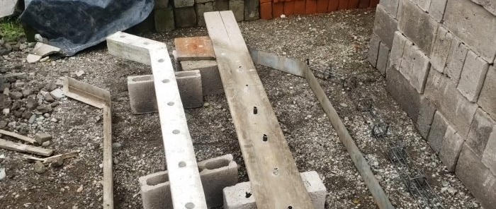 Како направити армиранобетонске стубове и поставити прозирне ограде за градилиште