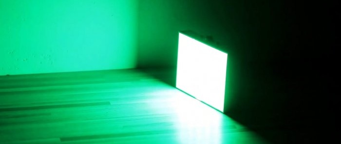 LED-installasjon av flerfargede lyseffekter uten gjør-det-selv-programmering