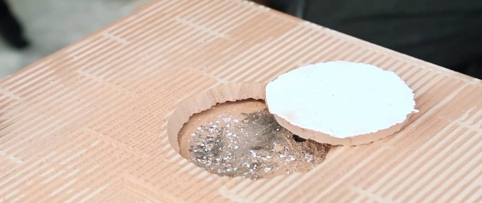 Comment fabriquer un dispositif pour perceuse pour percer des trous dans des carreaux de n'importe quel diamètre