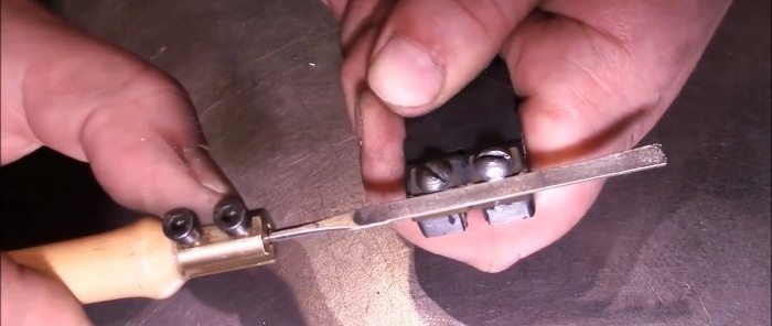 Cómo hacer cortadores de alambre indestructibles con unos alicates viejos