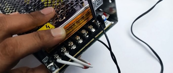 Cara membuat peti sejuk mini 12V dengan tangan anda sendiri