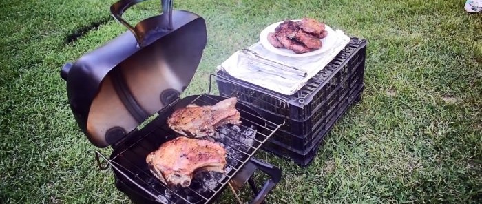Mini grill made from a freon cylinder