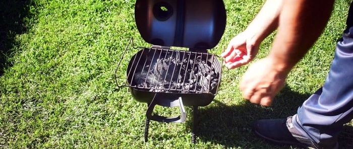 Mini grill made from a freon cylinder