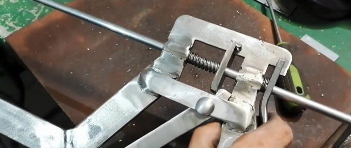 Kako napraviti stezaljku za brzo otpuštanje vlastitim rukama od nule