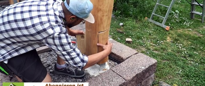 Cara memasang tiang dengan selamat untuk teres kayu bulat yang bengkok