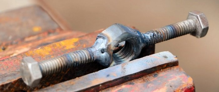 How to make a bearing puller from ordinary bolts and studs