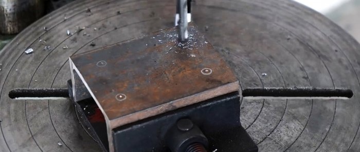 איך להכין ג'יג לחיתוך אוכפי צינור בכל זווית