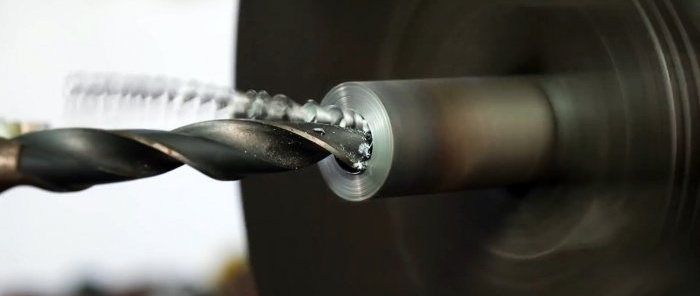 Kā izgatavot džigu cauruļu seglu griešanai jebkurā leņķī