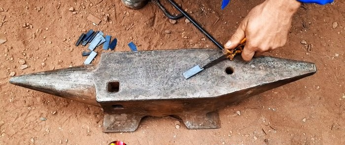 Cum să faci zăvoare simple de poartă metalice din materiale vechi