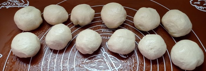 Belyashi Minute on yeast choux pastry
