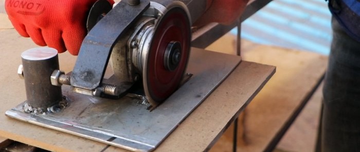 Jak vyrobit ruční kotoučovou pilu a příčný řezací stroj 2v1 z úhlové brusky