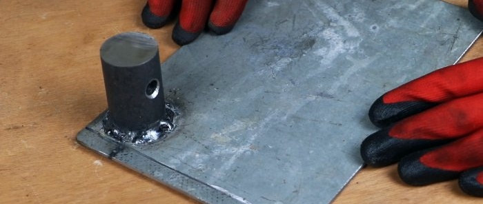 Jak vyrobit ruční kotoučovou pilu a příčný řezací stroj 2v1 z úhlové brusky