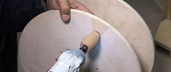 Како направити жичану колут од дрвета својим рукама