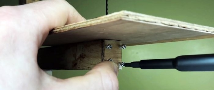 How to make a 12V mini jigsaw from wood