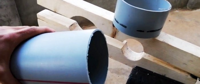 Een eenvoudig zelfgemaakt apparaat voor het snijden van PVC-buizen