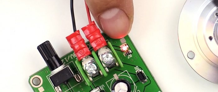 Cómo hacer una mini máquina afiladora con control de velocidad variable a partir de un disco duro antiguo