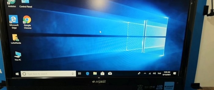 Bagaimana untuk menambah fungsi TV pintar pada Windows 10 ke mana-mana TV