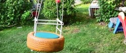 How to make an outdoor swing from an old tire and delight the kids