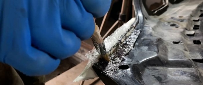 Cómo reparar la corrosión de un automóvil sin soldadura ni pistola rociadora.