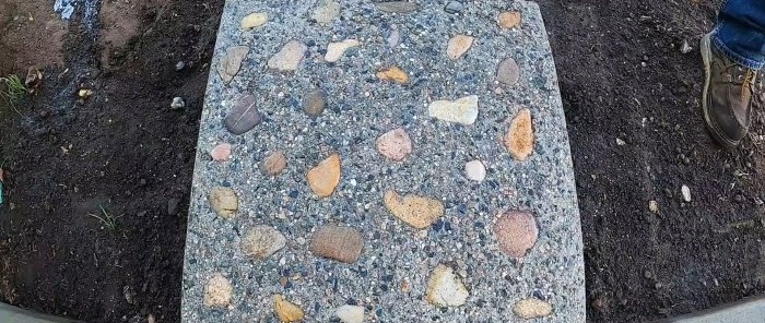 Kaldırım taşları görünümünde bahçe için beton kaldırım levhaları nasıl yapılır