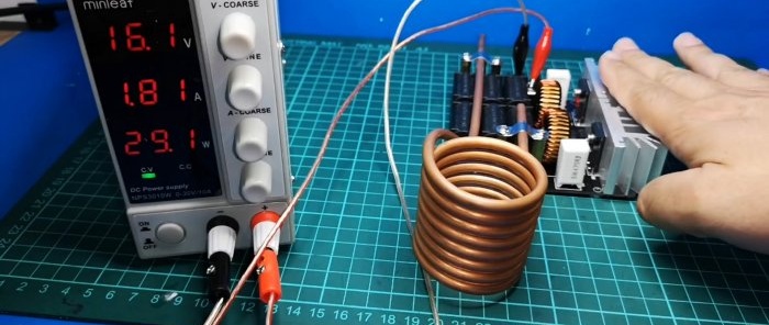 Ang isang induction heater mula sa AliExpress ay nagpapainit ng mga plier sa loob ng ilang minuto