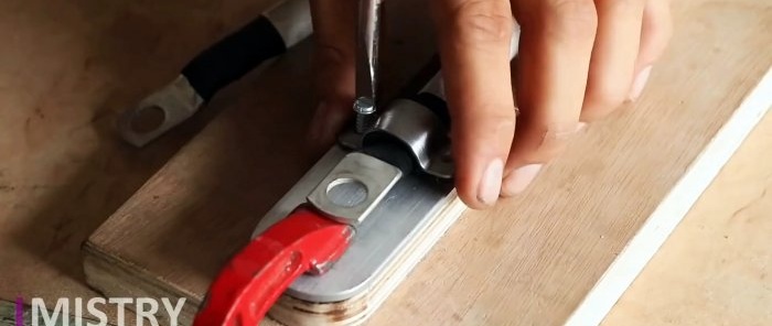 How to make a spot welder from an old microwave transformer