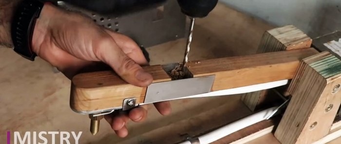 How to make a spot welder from an old microwave transformer