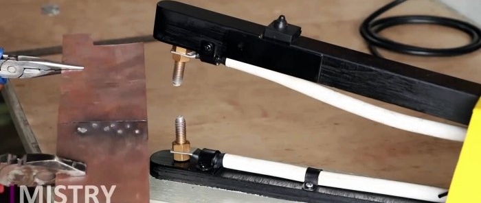 How to make a spot welder from an old microwave transformer