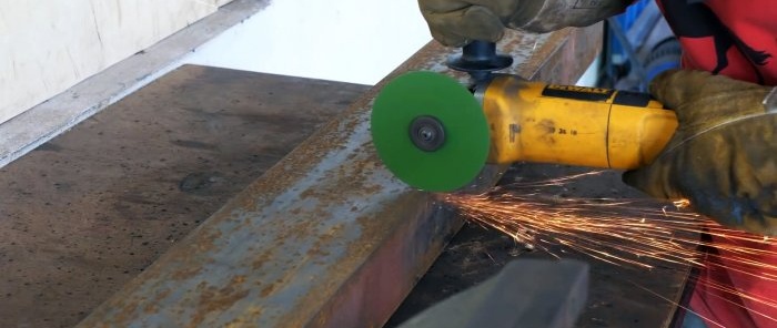 كيفية صنع مخرطة الخشب من طاحونة الزاوية