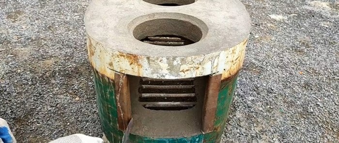 Qué hacer con un barril que gotea y que no es apto para agua. Una estufa de leña al aire libre.