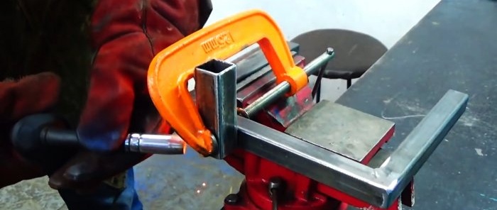 How to make a grinding machine from an old stripper engine