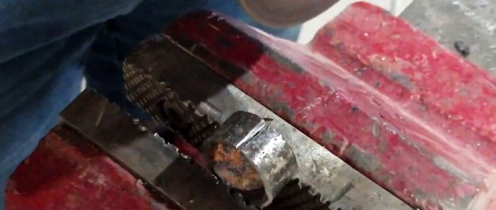 Как да направите полезна приставка за шлайфане от изгоряла арматура на двигателя