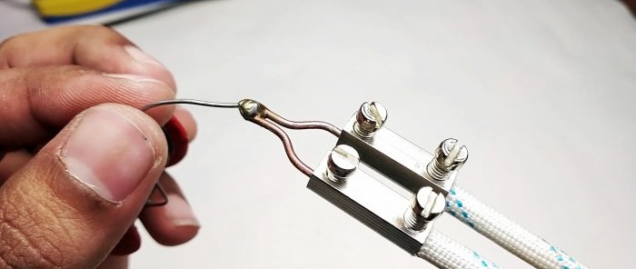 How to make an instant heating soldering iron from an old transformer