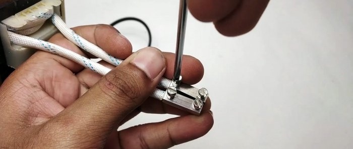 Како направити тренутно грејање лемилице од старог трансформатора