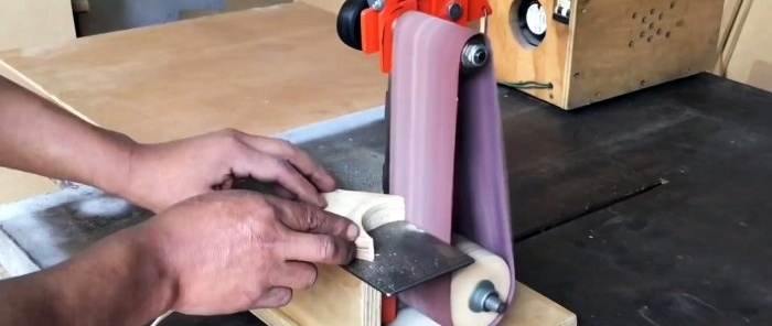 كيفية صنع آلة الصنفرة بالحزام على أساس محرك الغسالة