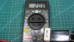 Isang kapaki-pakinabang na attachment sa isang multimeter para sa pagsukat ng mga resistor na mababa ang paglaban