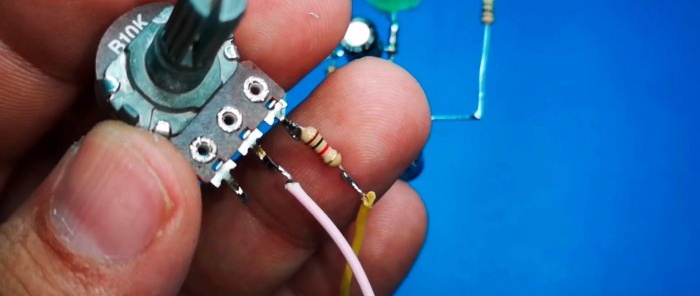 Intermitente LED con solo 1 transistor