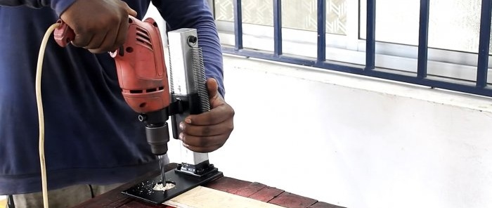 Drill-based push drilling machine para sa home workshop