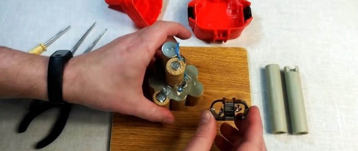 Hvordan konvertere en trådløs skrutrekker til en med ledning uten ekstra innsats