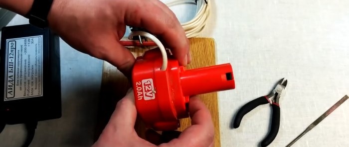 How to convert a cordless screwdriver into a corded one without any extra effort