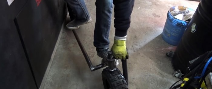 Güçlü bir çerçeveye sahip, yıkılmaz bir elektrikli scooter nasıl yapılır?