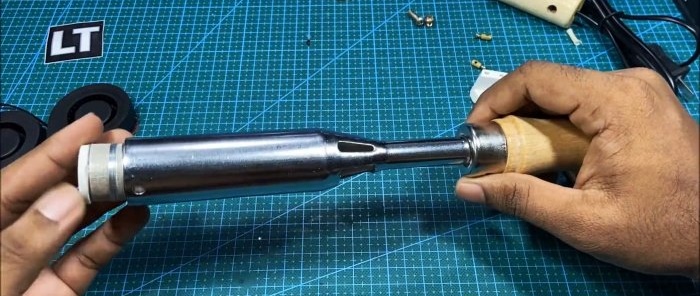 Hvordan lage en varmluftpistol for lodding fra en vanlig loddebolt