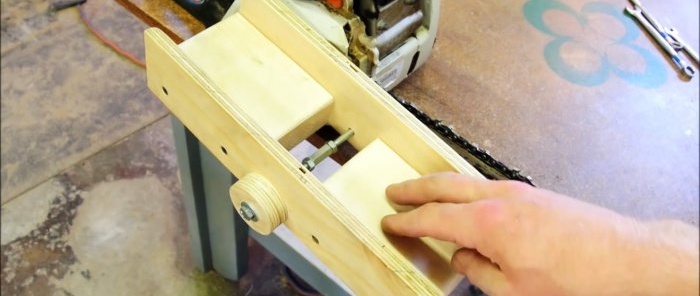 คำแนะนำที่ง่ายที่สุดในการตัดท่อนไม้เป็นกระดานด้วยเลื่อยไฟฟ้าด้วยมือของคุณเอง