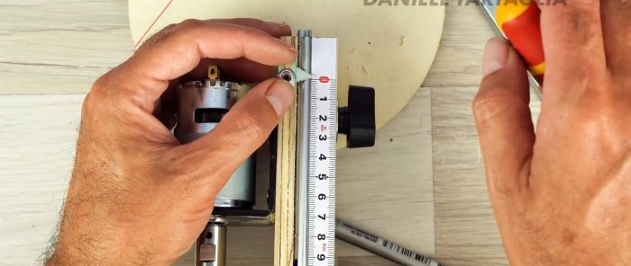 Comment fabriquer un mini routeur avec une alimentation basse tension pour une variété de tâches