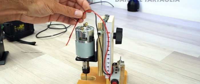 Çeşitli görevler için düşük voltaj gücüne sahip bir mini yönlendirici nasıl yapılır